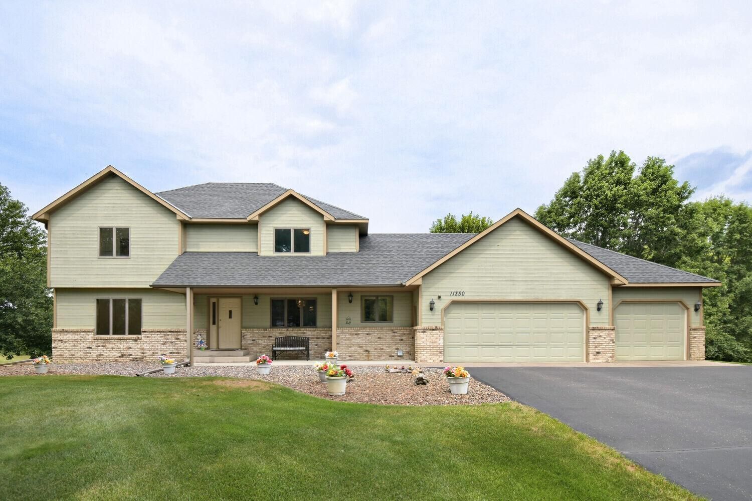 Property Photo:  11350 12th Street N  MN 55042 