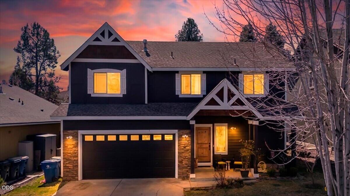 Property Photo:  20301 Knightsbridge Place  OR 97702 