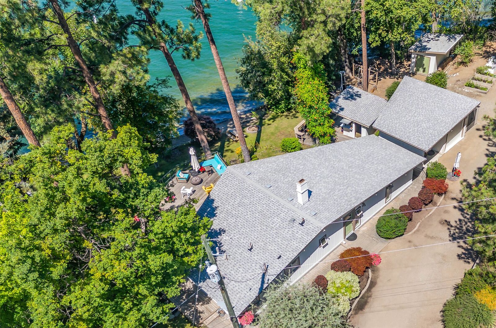 Photo de la propriété:  12110 Trewhitt Road W  BC V4V 2A6 