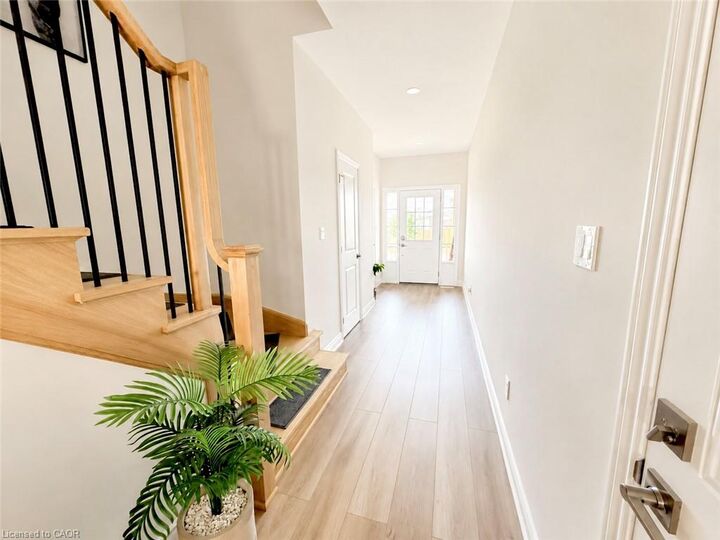 Property Photo: 4 Harmony Way ON L2V 0B8