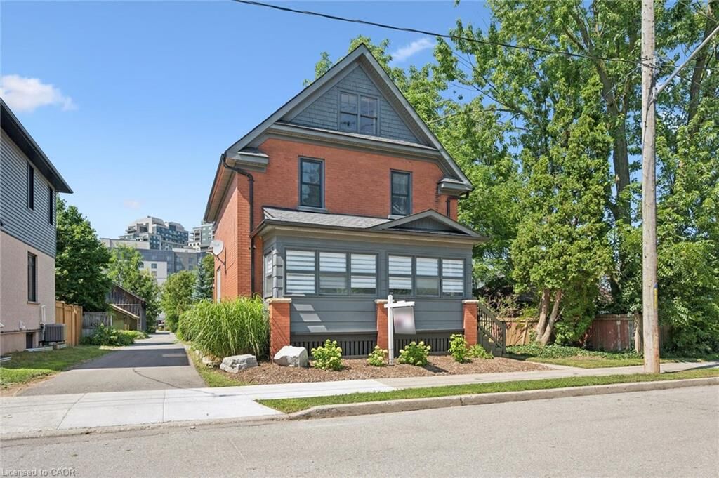 Photo de la propriété:  100 Dawson Street  ON N2L 1R4 