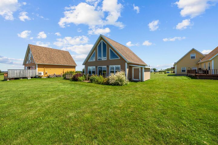 31 Landing Drive — photo 1