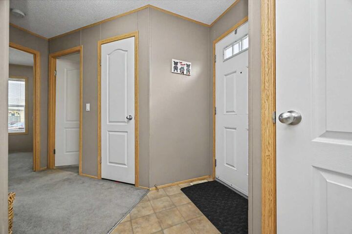 Property Photo:  8803 86 Avenue  AB T8X 0C5 