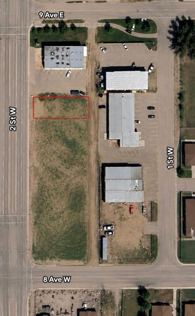 Property Photo: 820 2 Street W AB T1R 1C8