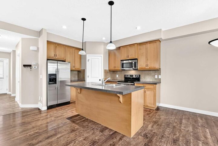 Property Photo:  413 River Avenue 510  AB T4C 0P2 