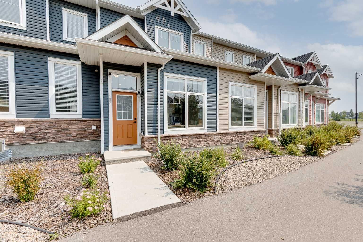 Property Photo: 162 Chinook Gate Boulevard SW AB T4B 5J1