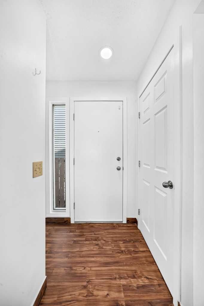 Property Photo:  291 Falton Drive NE  AB T3J 2W8 