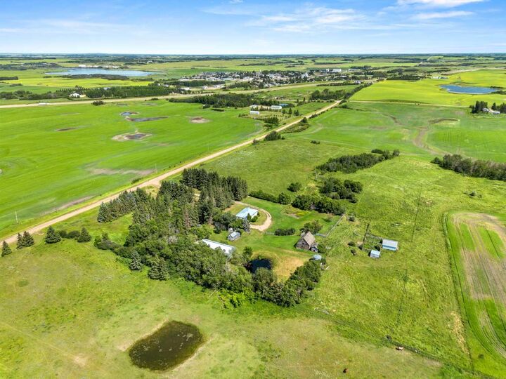 Property Photo: 32037 Twp 504 AB T0B 0L0