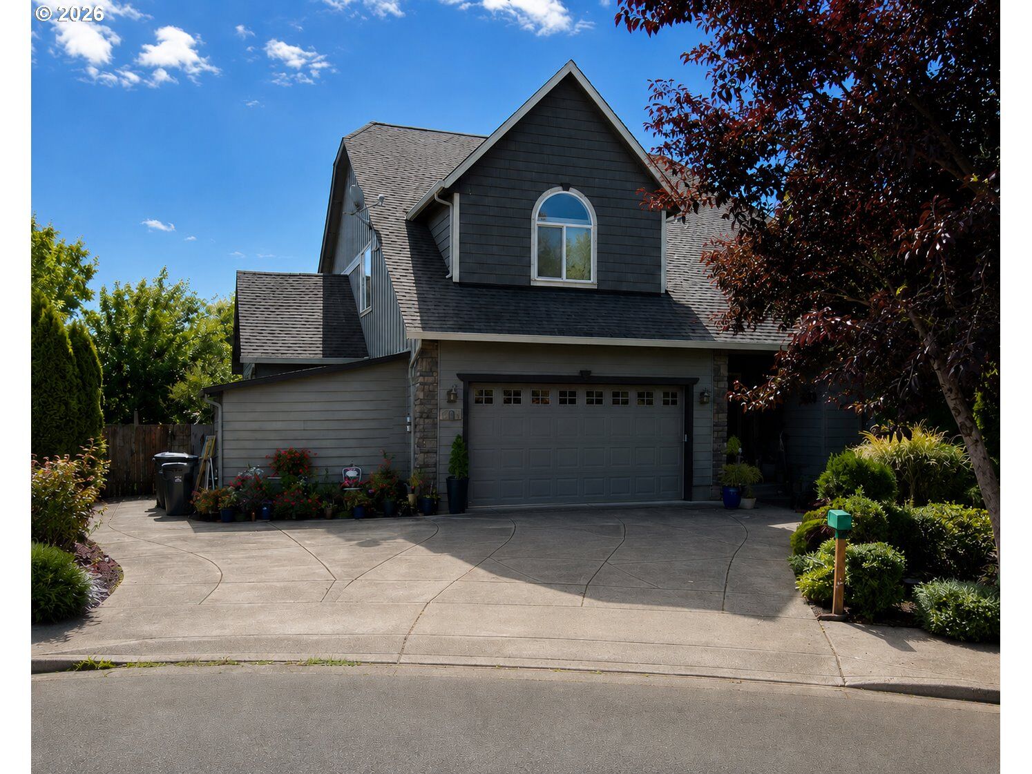 Property Photo:  1751 Brandy Way  OR 97477 