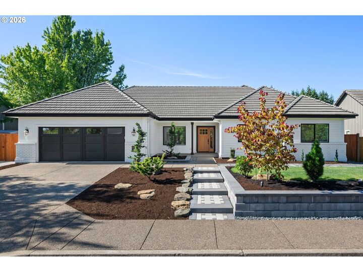 Property Photo: 3136 Riverbend Ave OR 97408