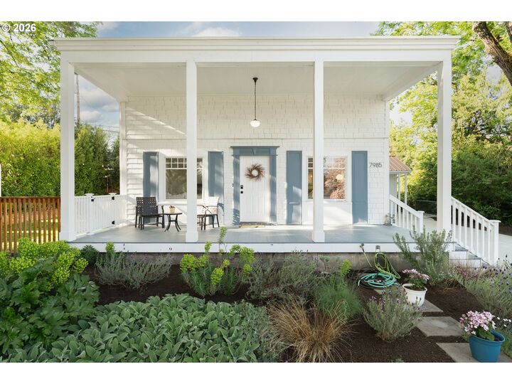 Property Photo:  7985 SW Maple Dr  OR 97225 