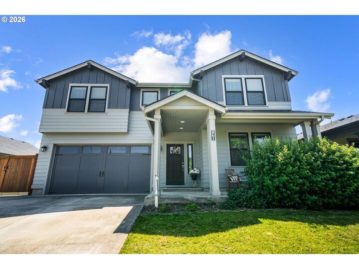 Property Photo:  862 Tyson Ln  OR 97404 