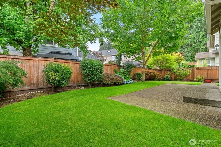 Property Photo:  24216  231st Avenue SE  WA 98038 