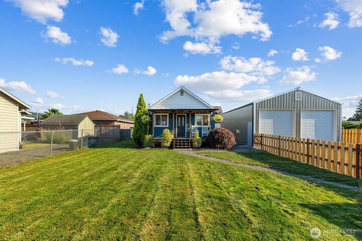 Property Photo:  1425  Collins Road  WA 98321 