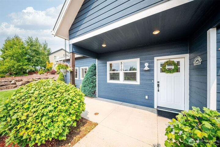 Property Photo:  510  Stone Park  WA 98625 