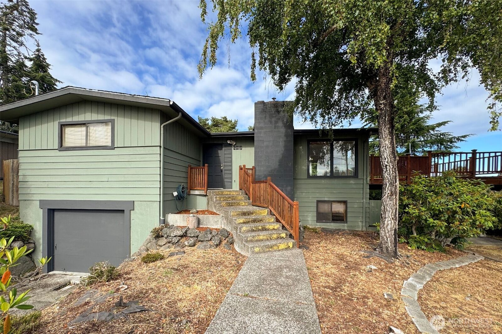 Property Photo: 2610 S Washington Street WA 98362