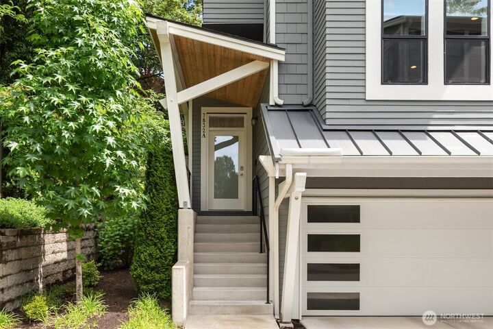 Property Photo: 7832 NE 121st Lane A WA 98034
