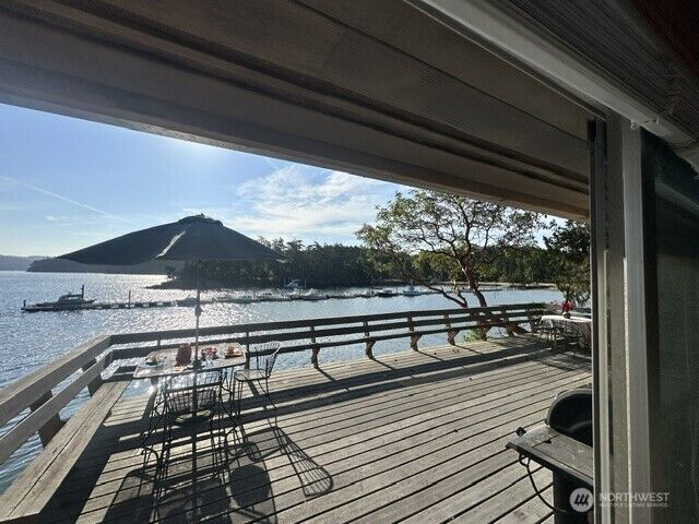 Property Photo: 240 Old Midden Lane WA 98286