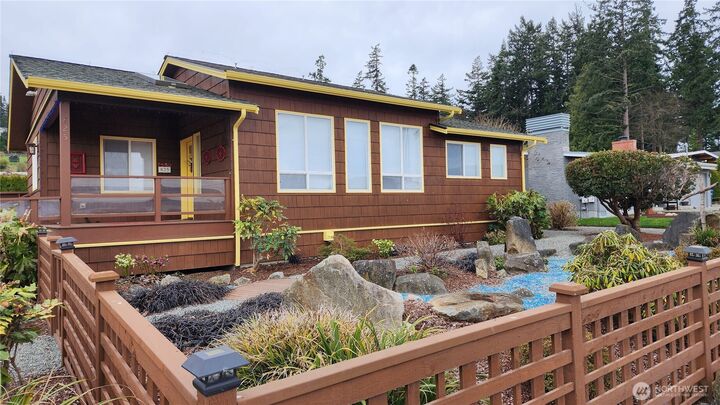 Property Photo: 825 Brokaw Road WA 98282