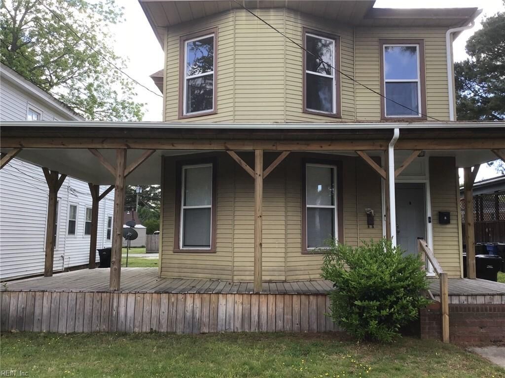 Property Photo:  607 N High St A  VA 23851 