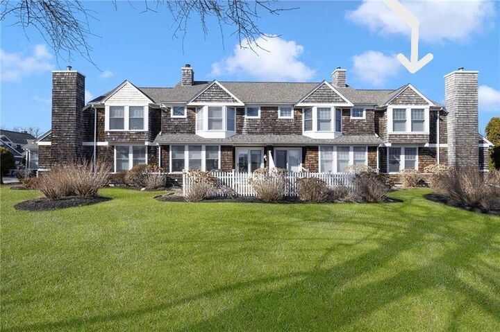 Property Photo:  45 Fox Drive  RI 02882 