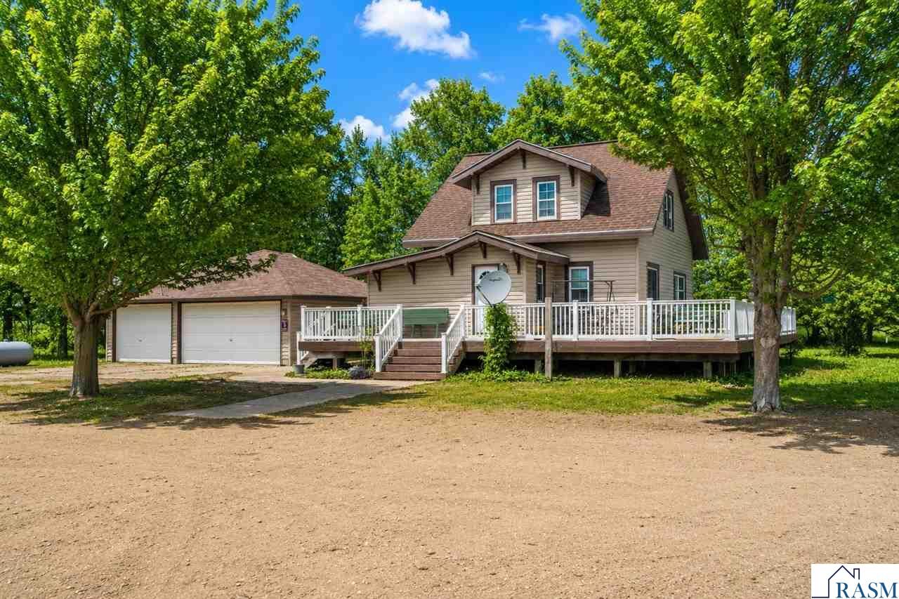 Property Photo: 73681 290th Street MN 56081