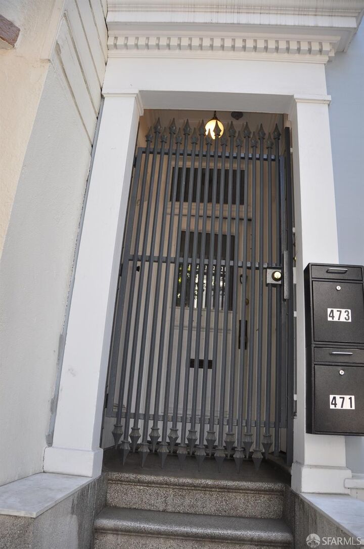 Property Photo: 471-473 Linden Street CA 94102