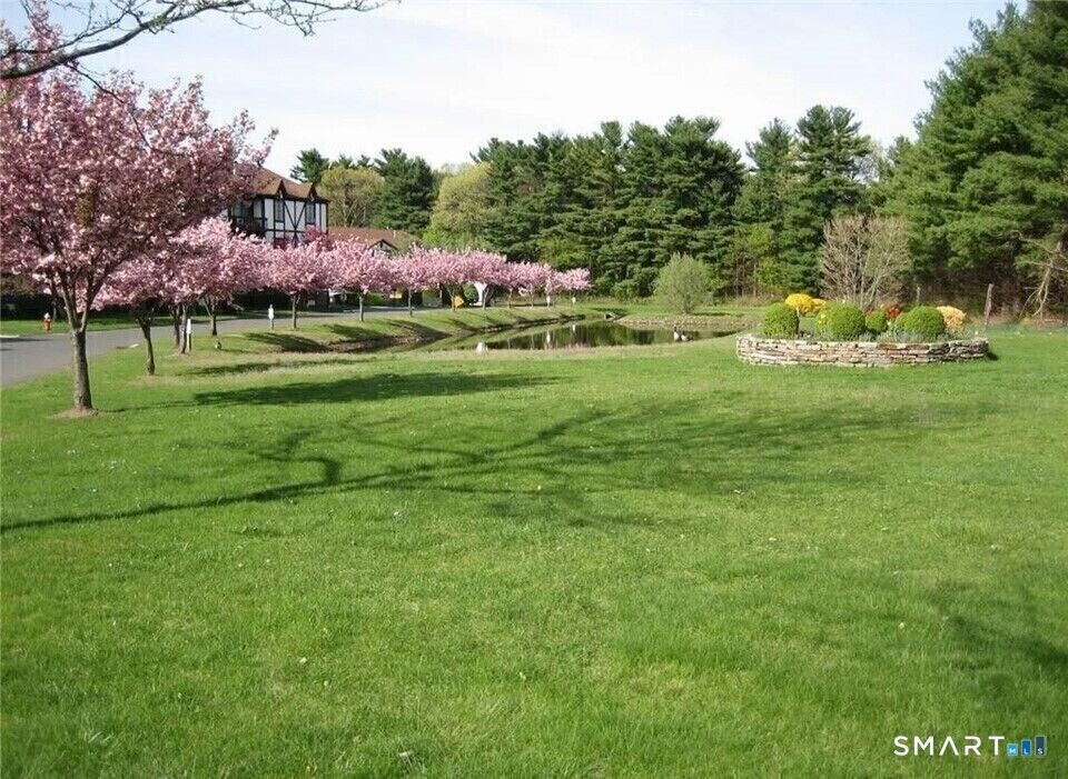Property Photo: 365 Mather Street 27 CT 06514