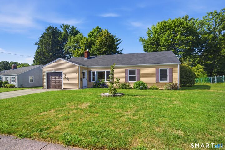 Property Photo:  82 Weaver Road  CT 06042 