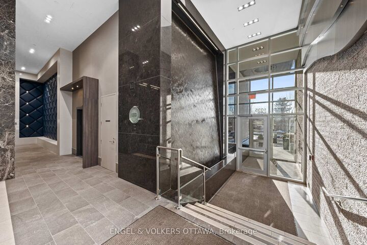 Property Photo: 1035 Bank Street 110 ON K1S 5K3