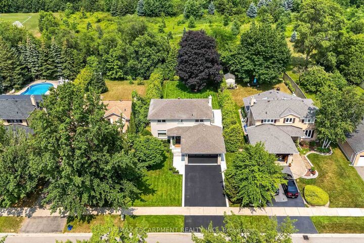 Property Photo: 429 Claremont Crescent ON L6J 6J9