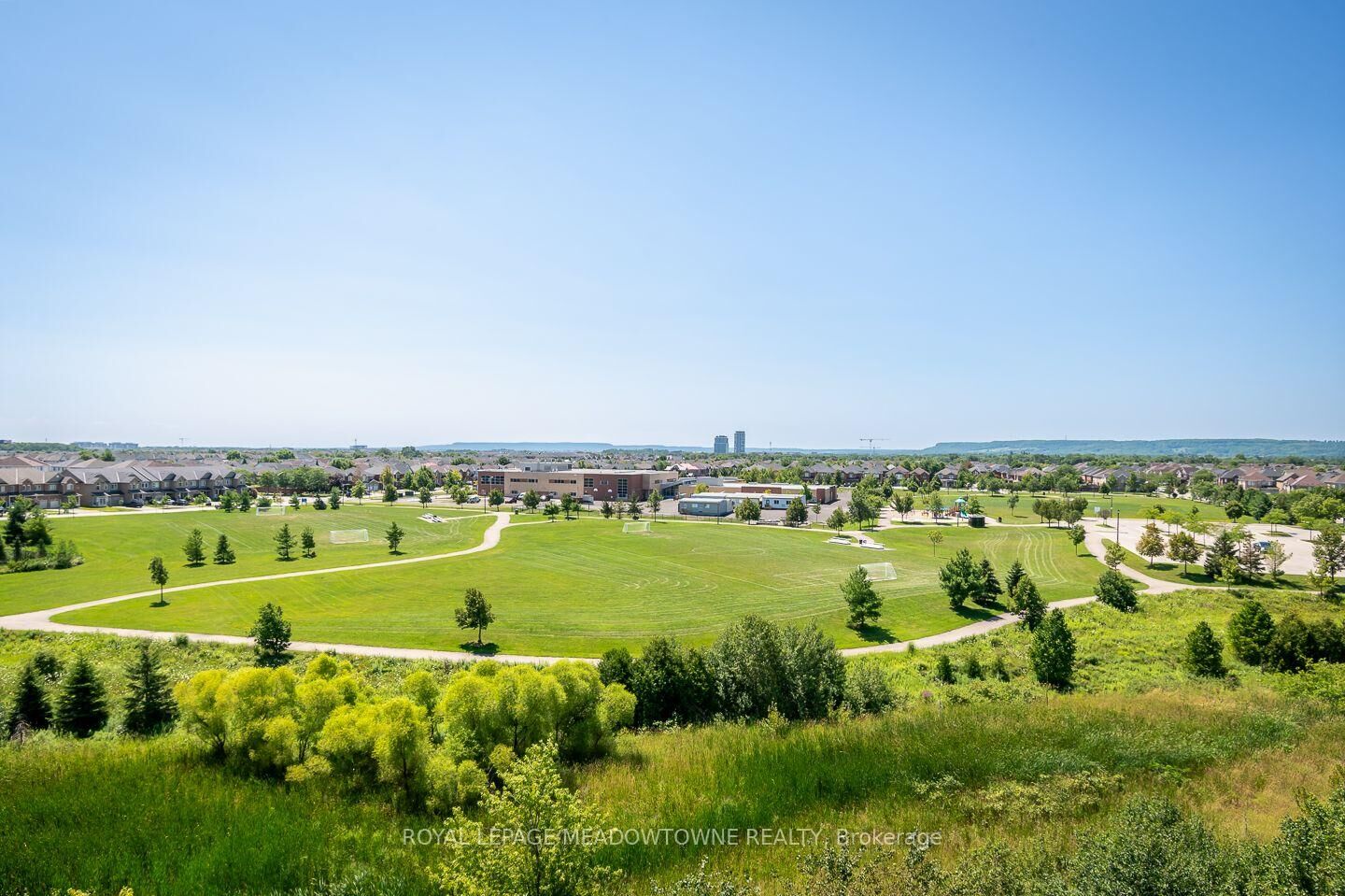 Property Photo:  1419 Costigan Road 607  ON L9T 2L4 