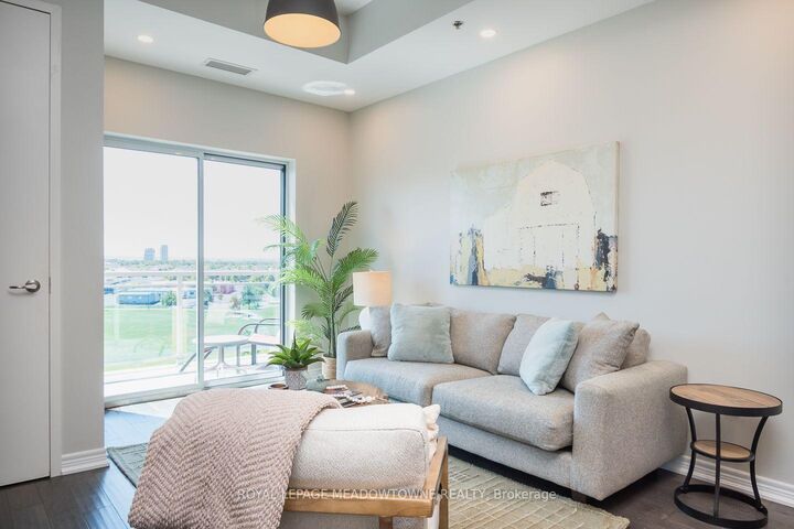 1419 Costigan Road 607 — photo 1
