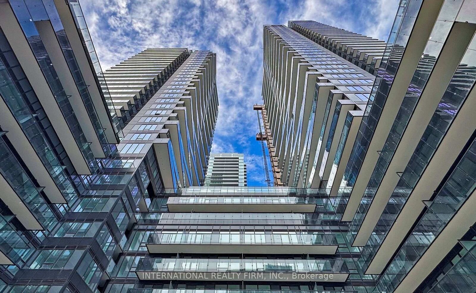 Property Photo:  127 Broadway Avenue 1406S  ON M4P 1V4 
