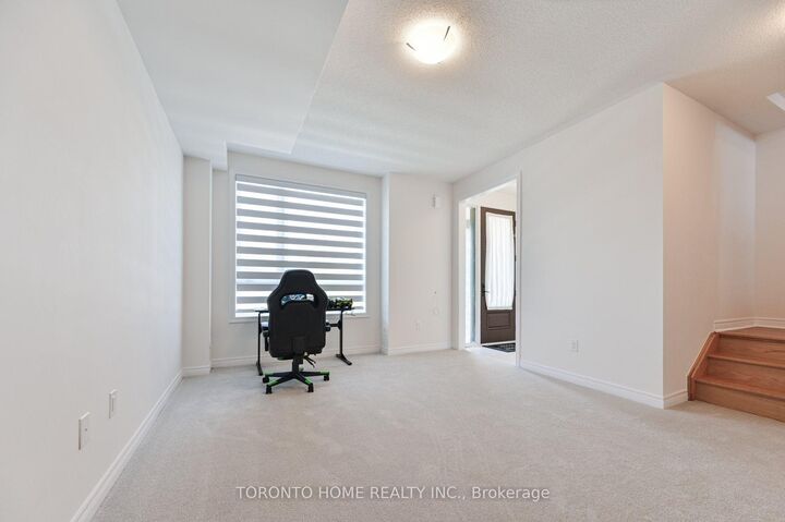 Property Photo:  113 Mumbai Drive  ON L3S 0G3 