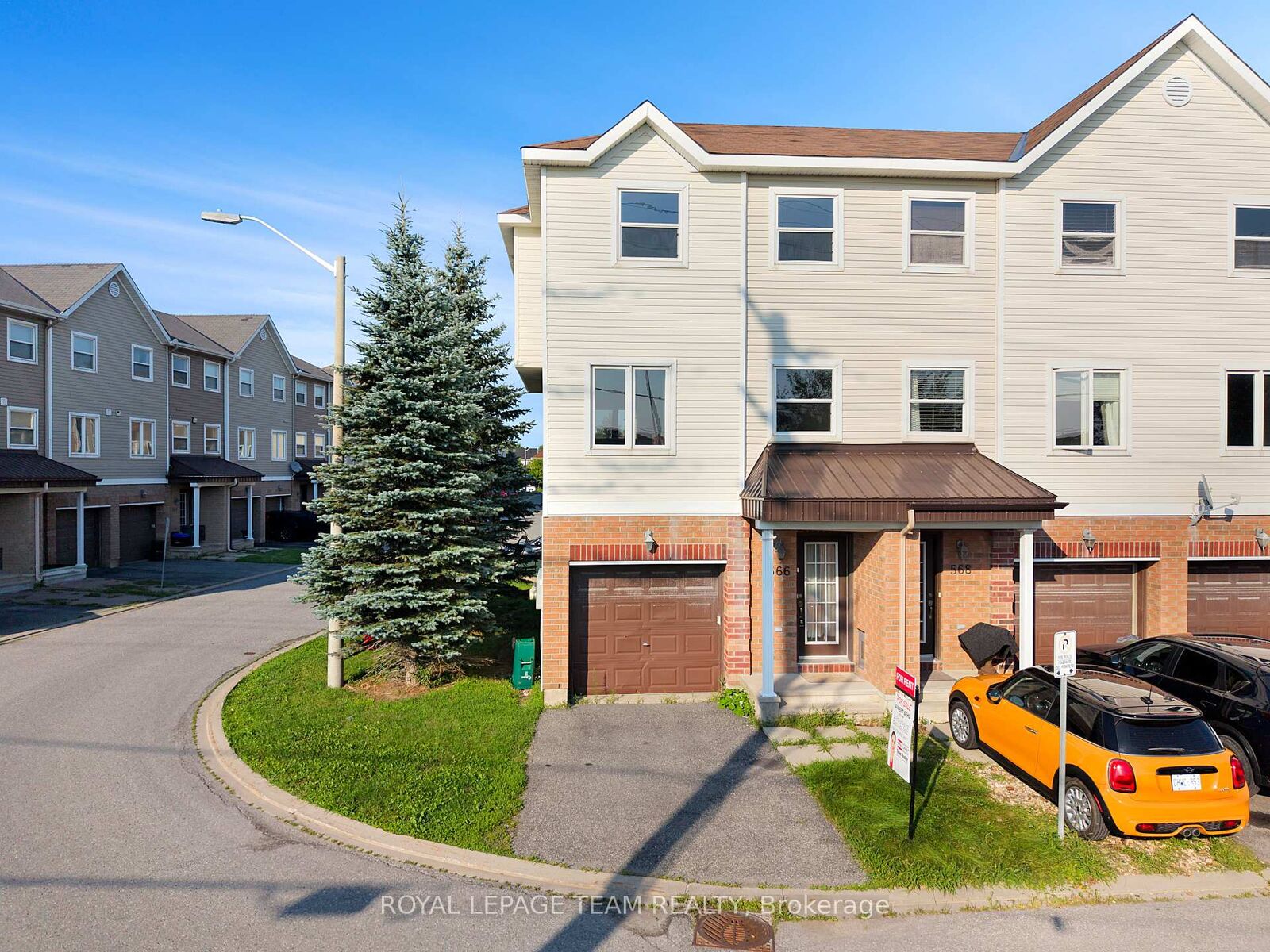 Property Photo: 566 Simran Private ON K2J 3T2