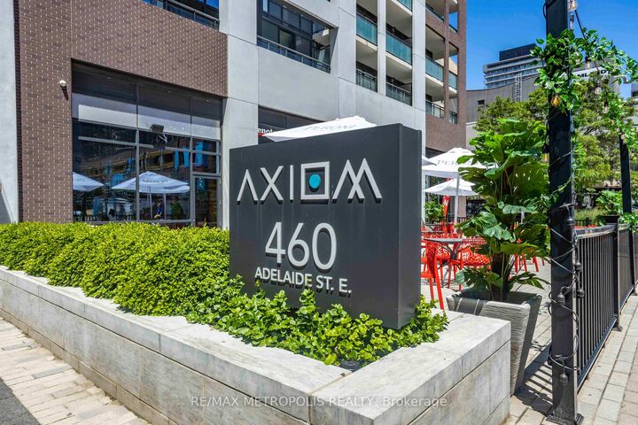 Property Photo:  460 Adelaide Street E 520  ON M5A 0E7 