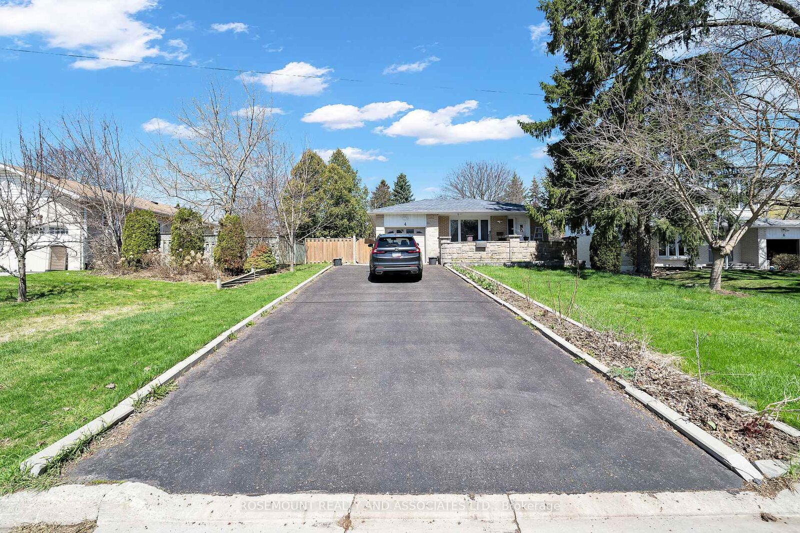Property Photo:  4 Carwin Crescent Basement  ON L1S 6G6 