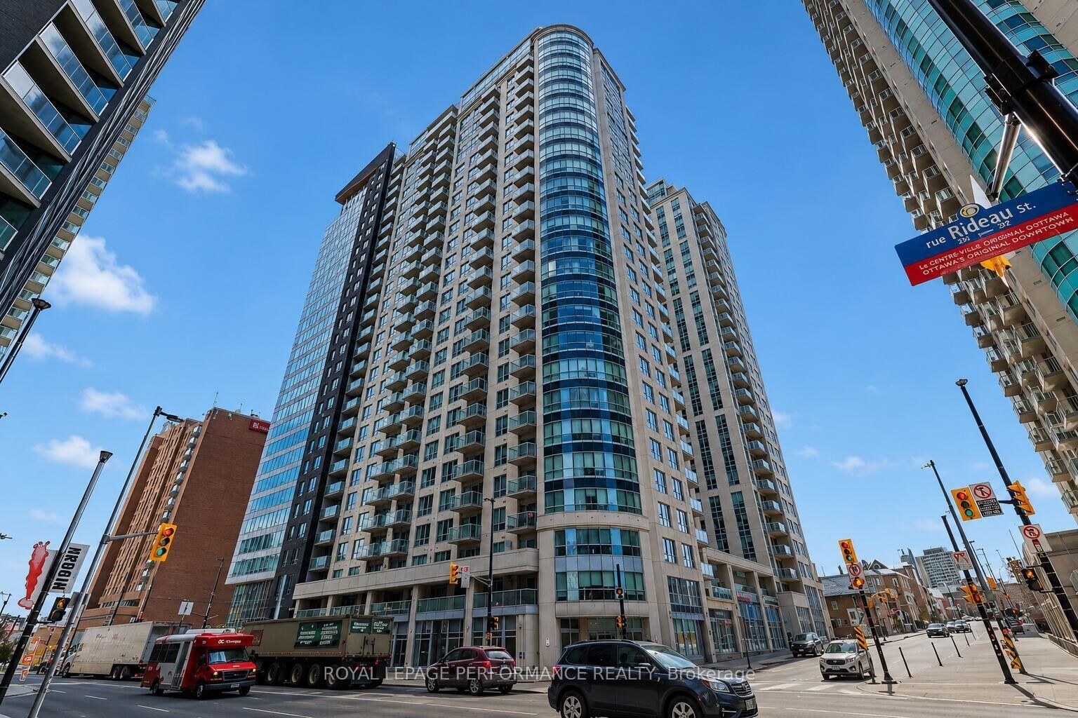 Photo de la propriété:  242 Rideau Street 204  ON K1N 0B7 