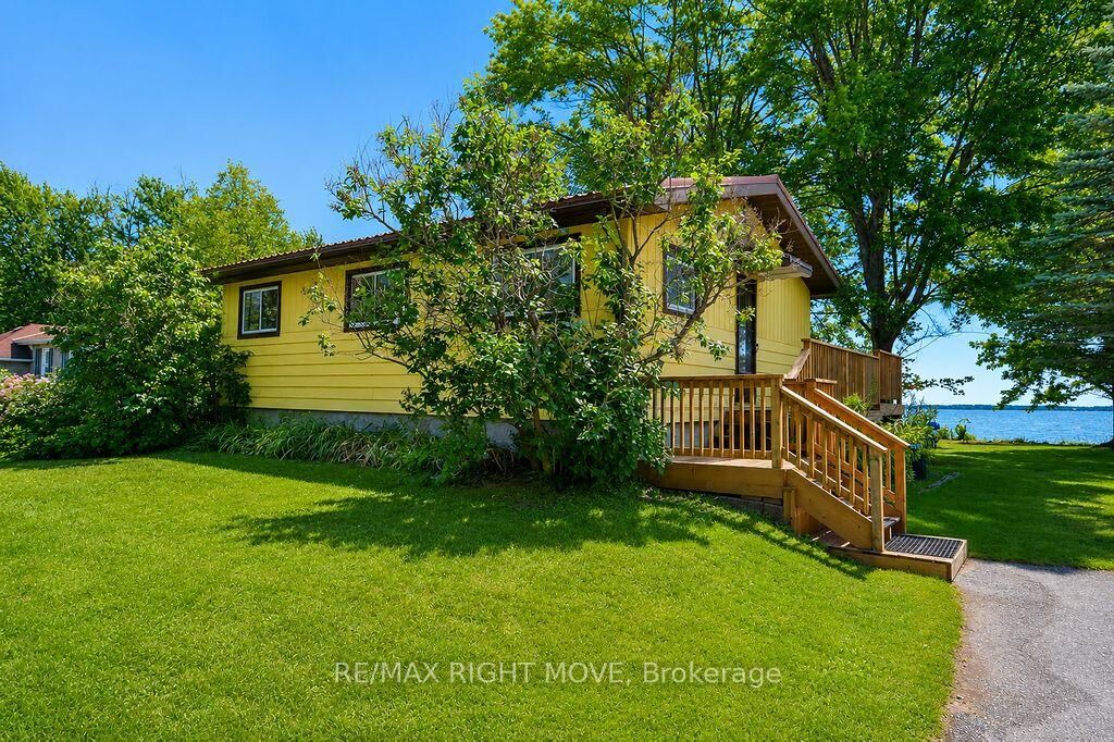 Property Photo: 1525 Cunningham Crescent ON L3V 7E1