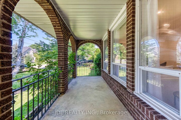 Property Photo: 323 Warminster Drive S ON L6L 4N1