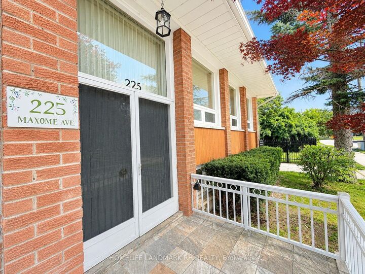 Property Photo:  225 Maxome Avenue  ON M2M 3L3 