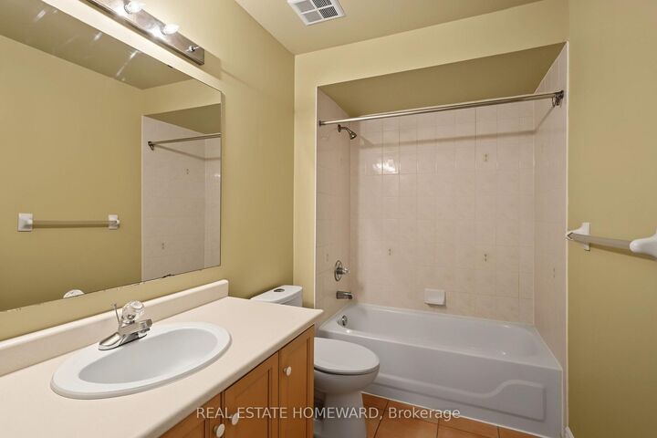 Property Photo:  123 Shirley Drive  ON L4S 1Y7 