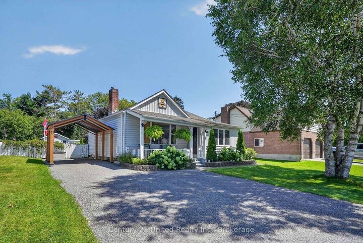 Property Photo:  109 Elgin Street N  ON L1A 2L9 