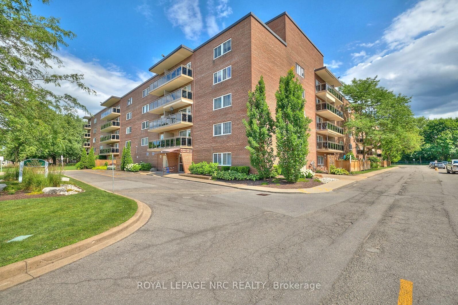 Property Photo:  196 Scott Street 515  ON L2N 5T2 