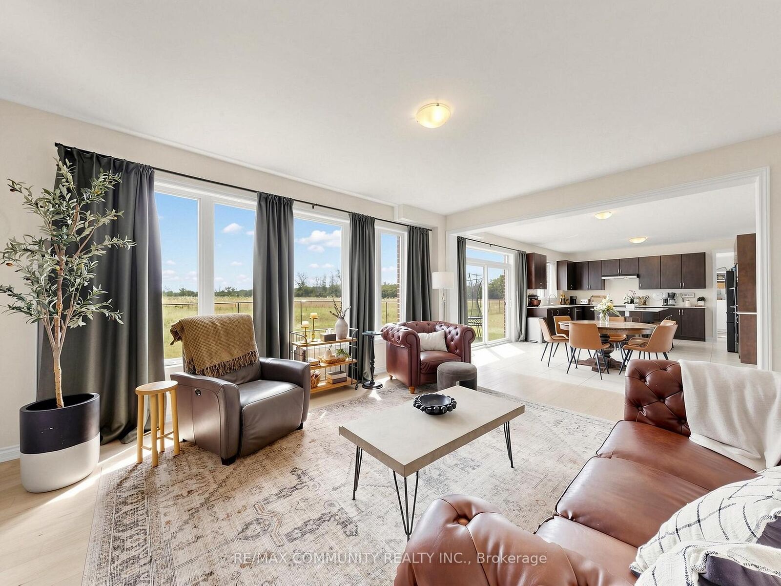 Property Photo: 98 Golden Meadows Drive ON K9J 0K8
