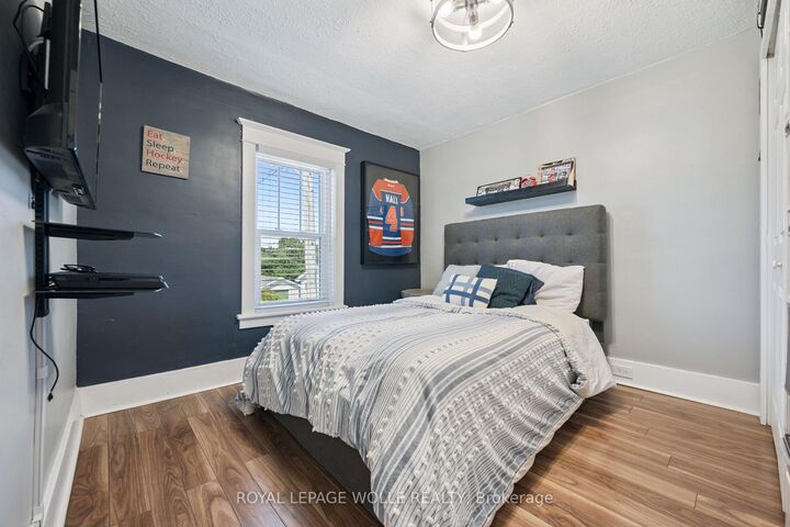 Property Photo:  332 Jane Street  ON N0G 2P0 