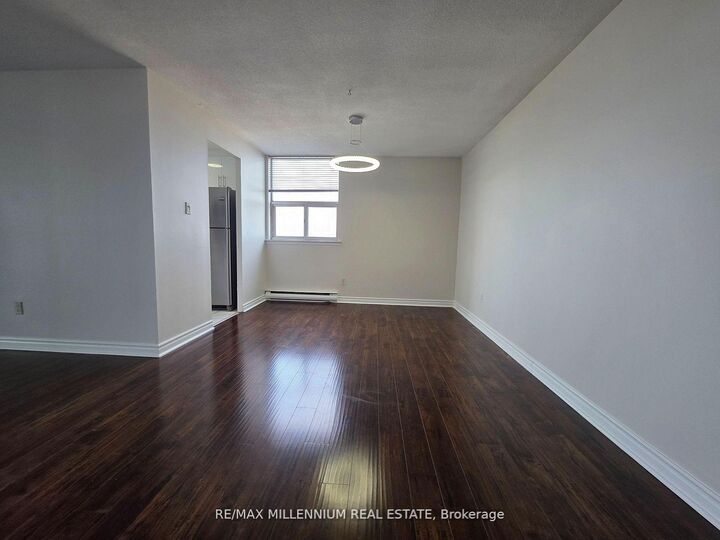Property Photo:  15 Kensington Road 1512  ON L6T 3W2 