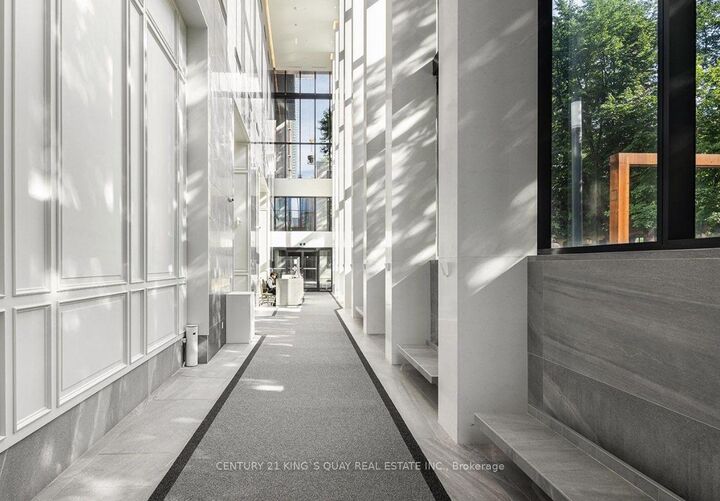 Property Photo:  3 Gloucester Street 3613  ON M4Y 0C6 