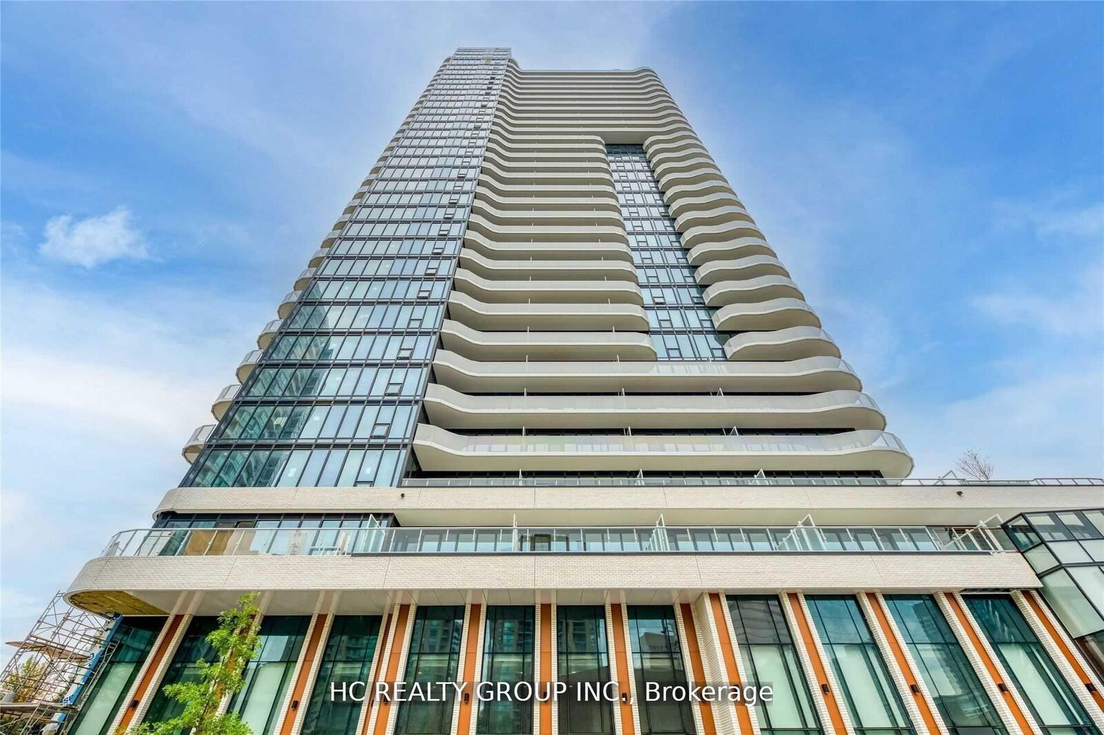 Property Photo: 15 Holmes Avenue 605 ON M2N 0L4